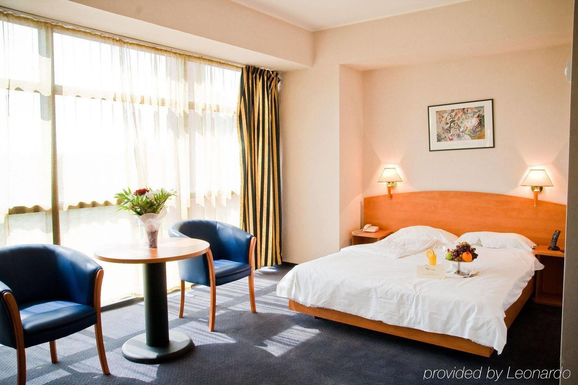 Hotel Class Bükreş Oda fotoğraf